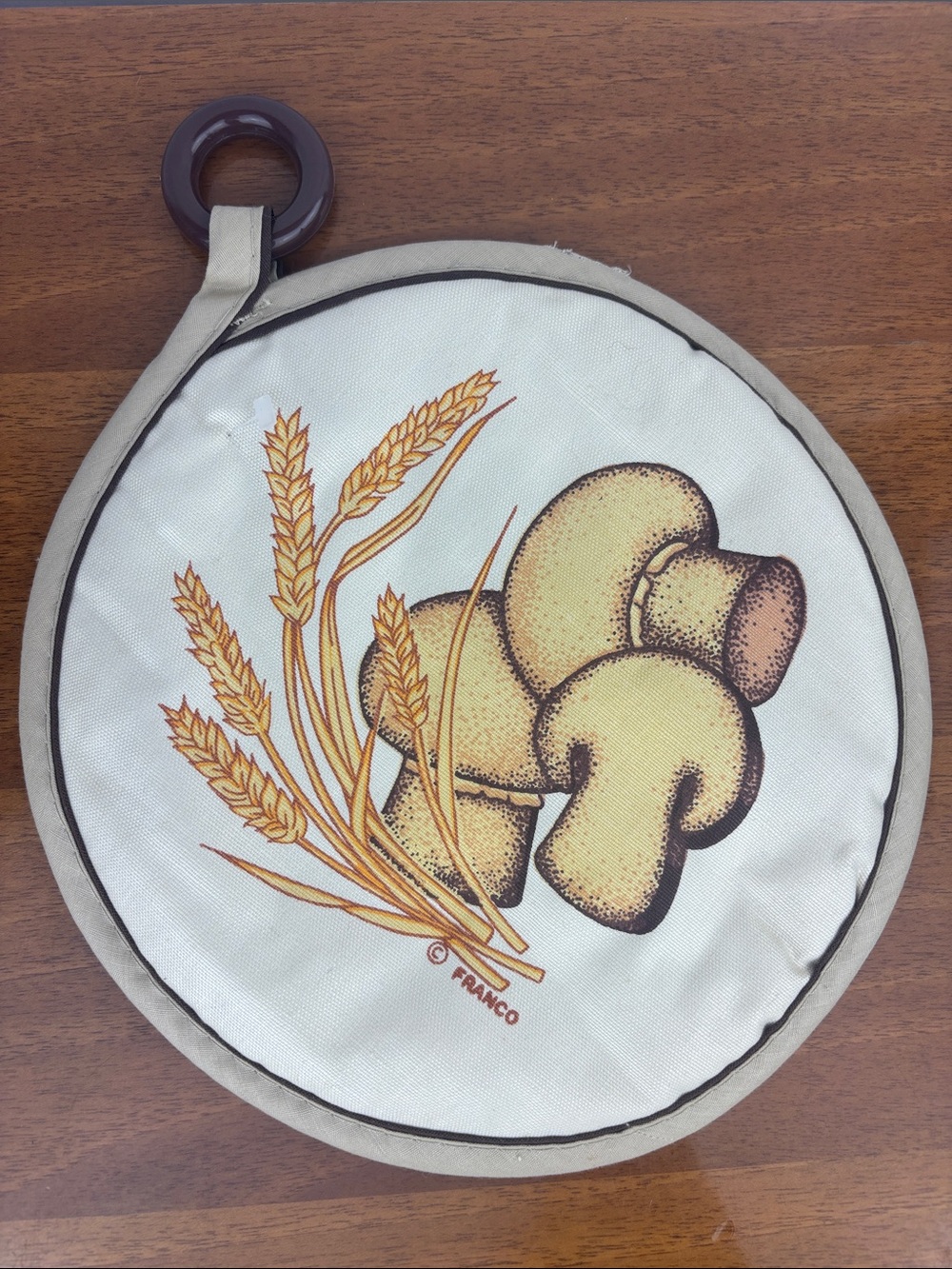 Vintage Franco 1970s mushroom & wheat potholder French farmhouse (NOS)